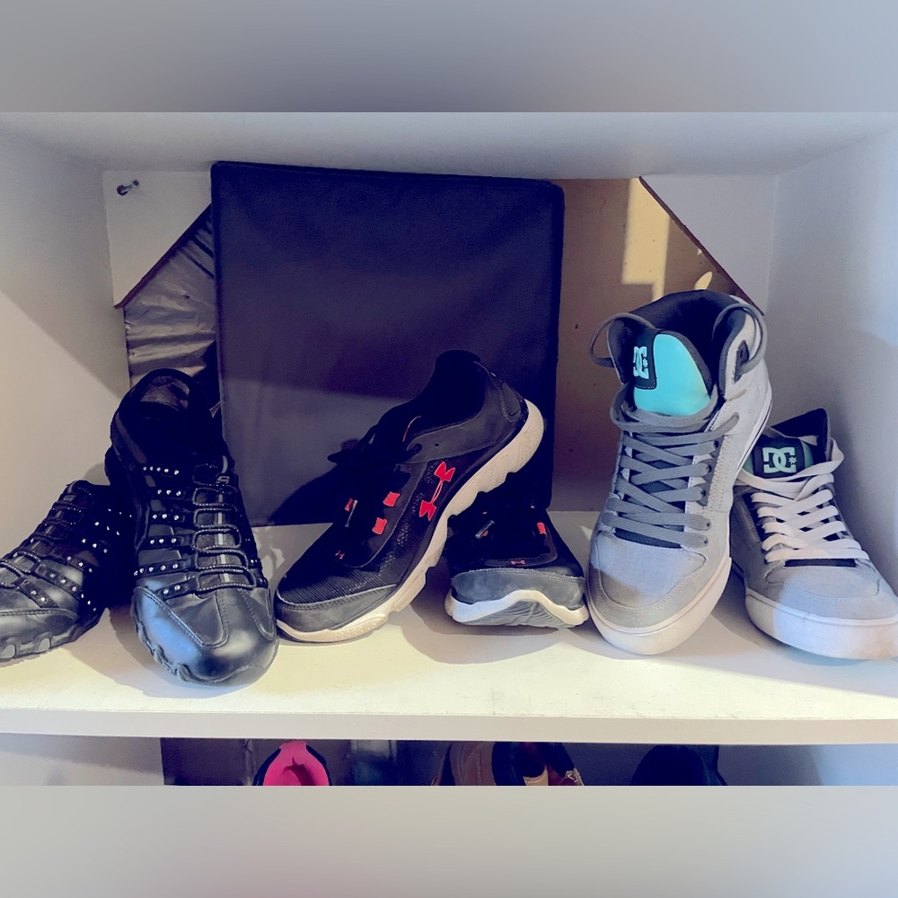 Women’s running shoes and athletic footwear with high quality material.